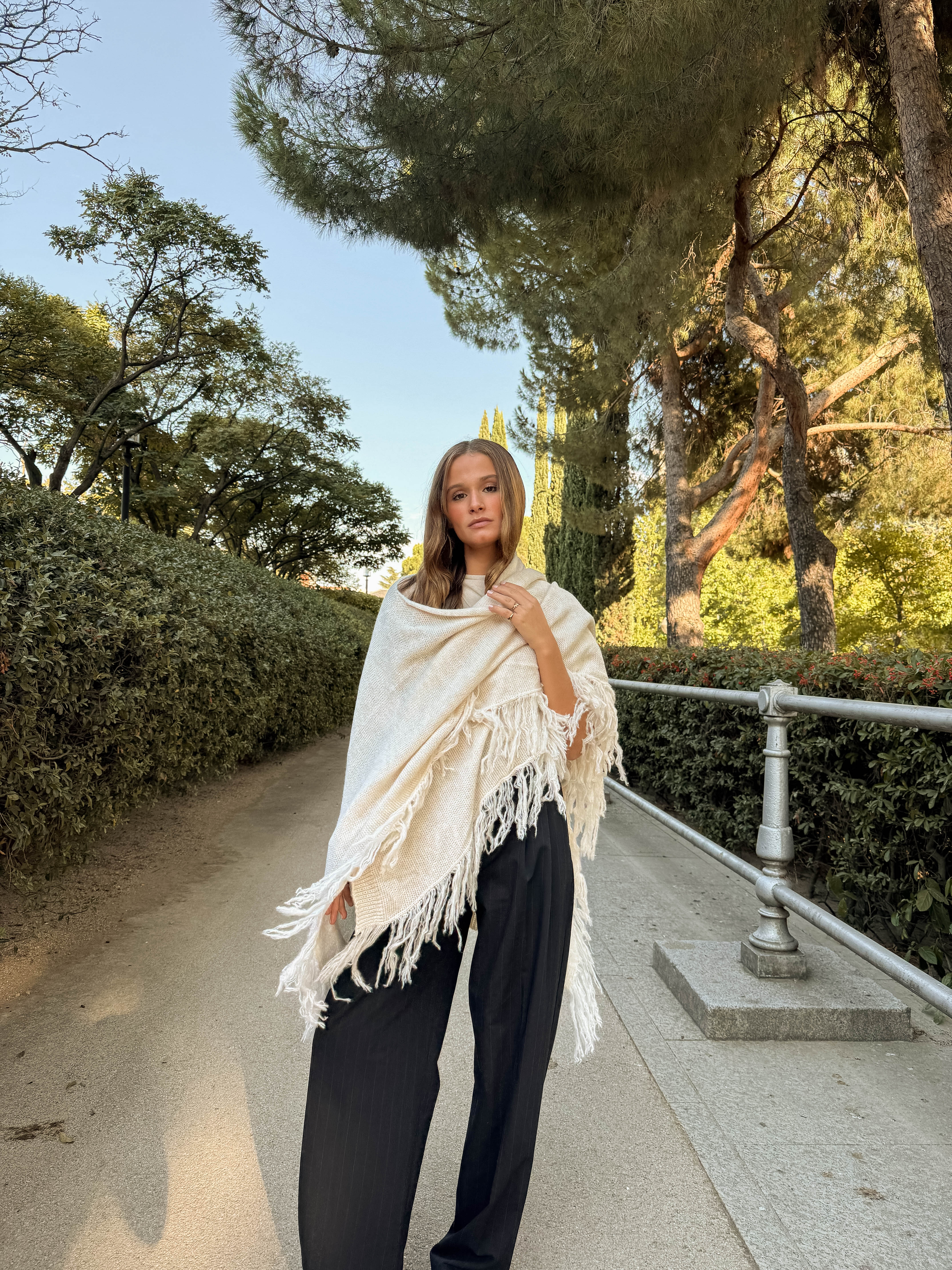 Poncho grande | Blanco - Image 21
